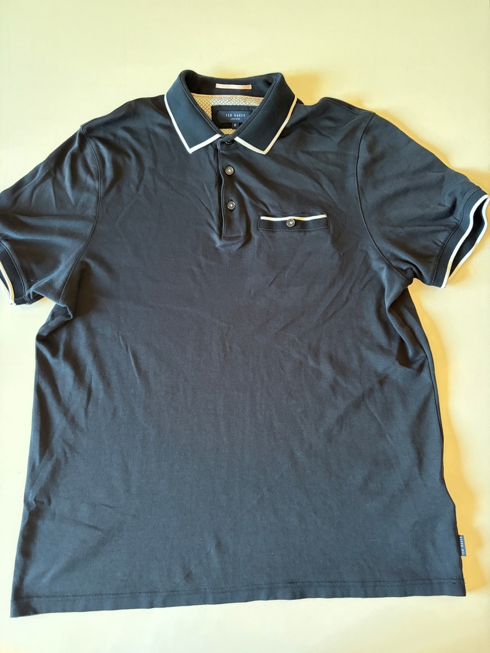 Ted Baker London Navy blue polo shirt white detail on collar sleeves men’s 5/XL